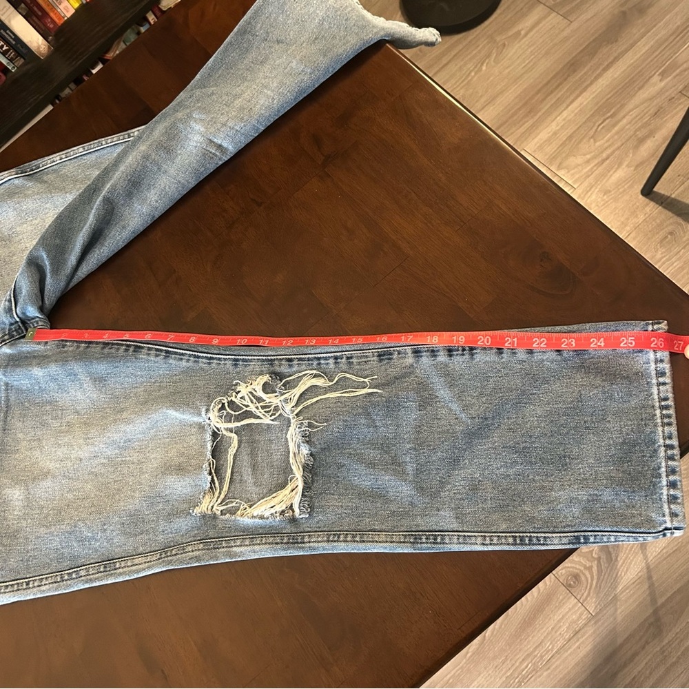 Pistola Eden High Rise Distressed Mom Medium Wash Blue Jeans Size 30 - Picture 15 of 15